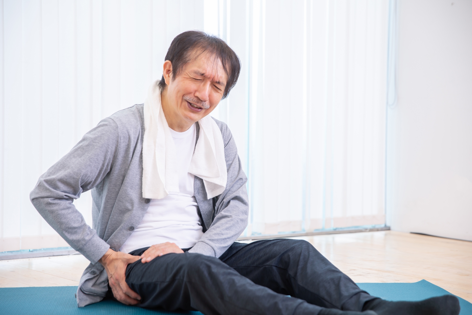 変形性股関節症